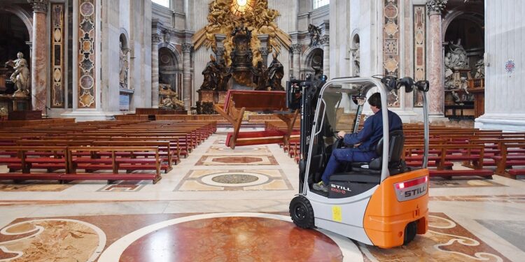 OM Still Basilica San Pietro
