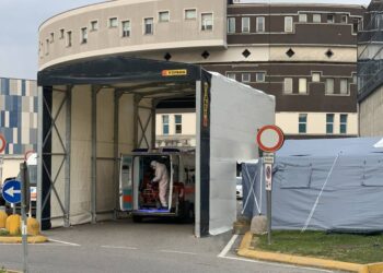 Kopron dona una tendastruttura per l’emergenza