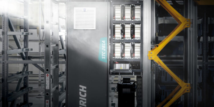 STC 2B1A, il miniload di Jungheinrich per magazzini salvaspazio ed efficienti