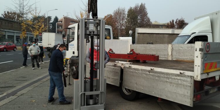Donato carrello elevatore all’associazione Area 51