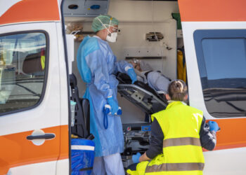 Operaio schiacciato da un carrello elevatore a Terni