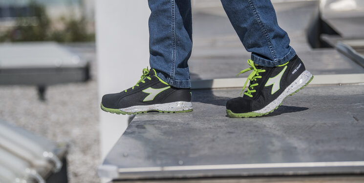 A lavoro in sicurezza con Glove Eco di Diadora Utility