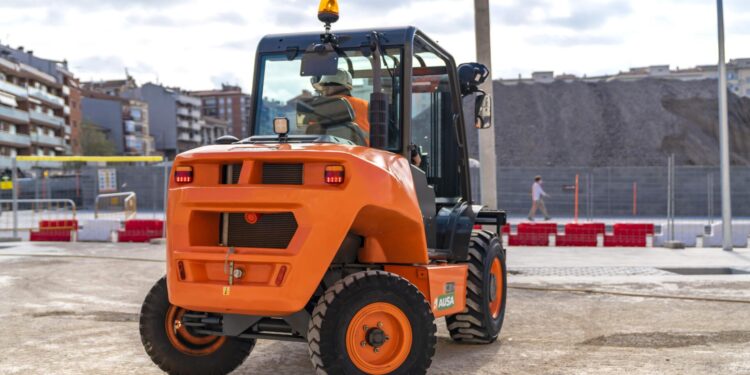 C201H, il fuoristrada compatto “urban style” di AUSA