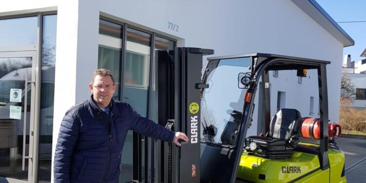 Clark arriva in Germania meridionale