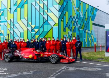 La F1-75 della Scuderia Ferrari si sposta nel mondo con CEVA Logistics