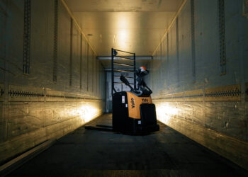brand identity Yale Lift Truck Technologies