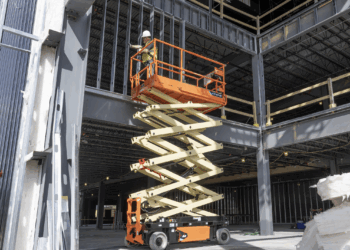 JLG Industries Dappertutto